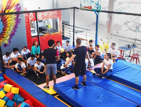 Complexe sportif intérieur Trampoline Park et Cours d'obstacles Ninja au Brésil